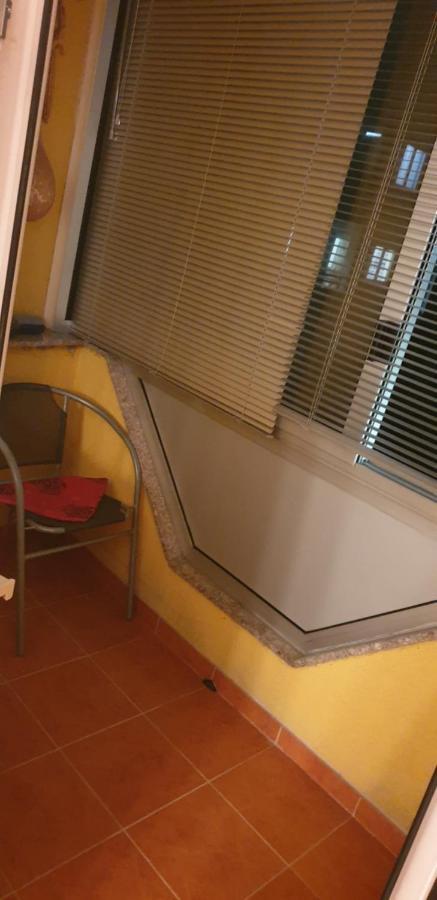 Stan Na Dan Prnjavor, Gajba U Centru Apartamento Exterior foto